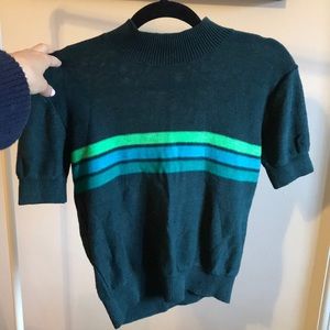 Short sleeve sweater top